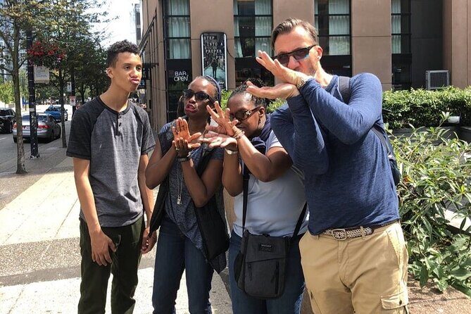 Scavenger Hunt Adventure in Pensacola by Wacky Walks - Exploring Pensacola Via a Self-Guided Digital Scavenger Hunt