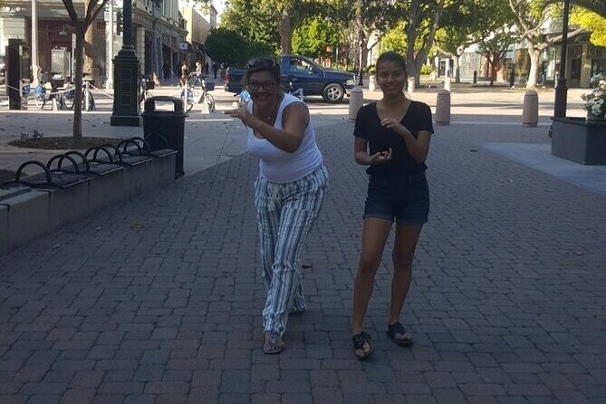 Scavenger Hunt Adventure in Santa Fe by Operation City Quest - Key Points