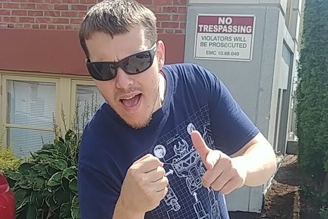 Scavenger Hunt Adventure in Williamsburg by Zombie Scavengers - What Are the Practical Details?