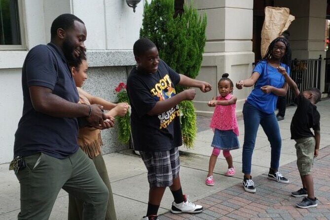 Scavenger Hunt in Chicago by Wacky Walks - The Route and Highlights