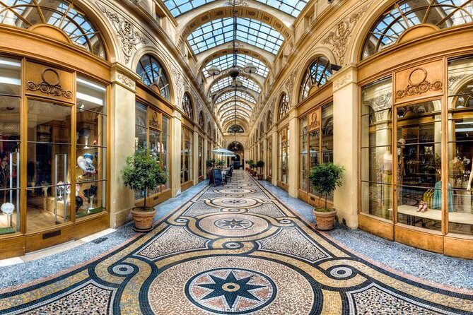 Scavenger Hunt in the Covered Passages of Paris - Exploring the Hidden Passages of Paris