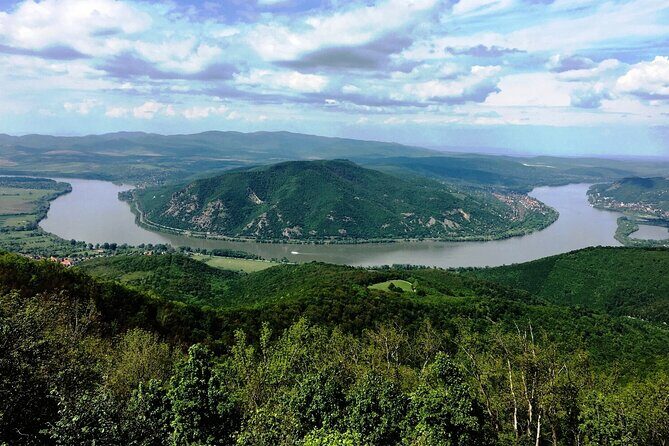 Scenic Danube River bend hills & the Art Town: Private Car Tour - Overview & Itinerary Breakdown