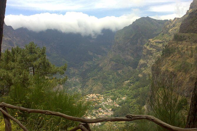 Scenic Route - Nuns Valley Tour - A Detailed Look at the Nuns Valley Tour