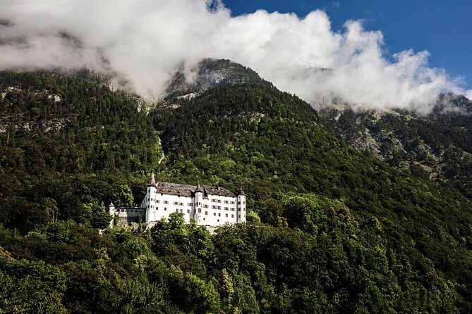 Schloss Tratzberg  Hörspielführung - A Deep Dive into the Tratzberg Castle Experience