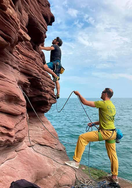 Scotland: 1-Day Beginner Rock Climbing Course - What to Expect: A Day in the Life of a Scottish Climber