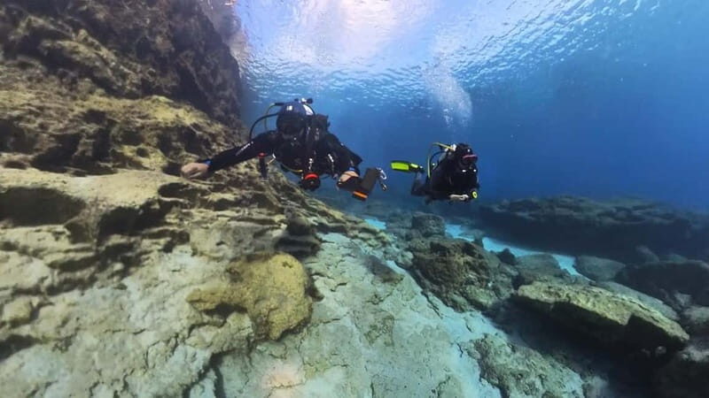 Scuba Diving - Tunnels & Caves - Cape Greco - private guided - Key Points