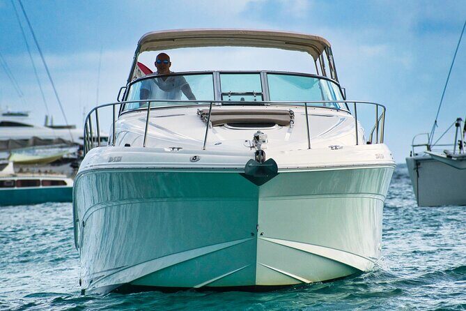 Sea Ray Sundancer Luxury Private Boat Charter - Experience the Luxury of a Private Speedboat Tour in St. Maarten