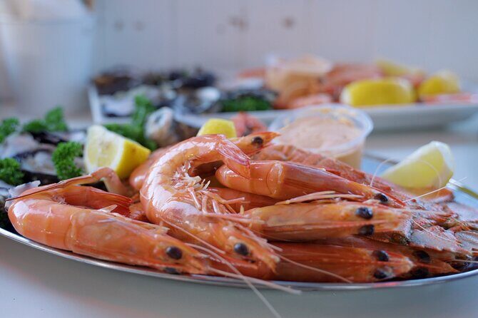 Seafood Lunch Cruise - Key Points