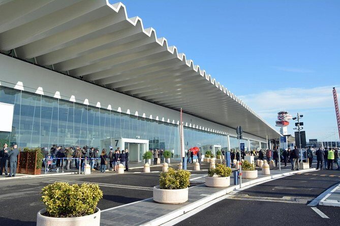 Seamless Departure: Private Transfer between City and FCO Airport - A Detailed Look at the Private Transfer Experience