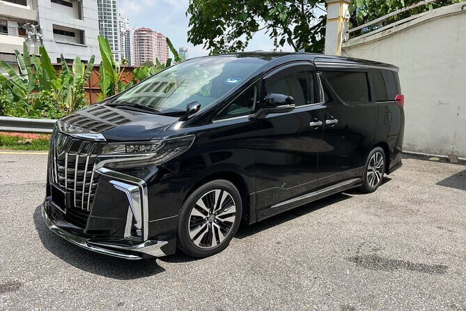 Seamless Transfer: Kuala Lumpur City Hotel to KLIA (KUL) Airport - Who Should Consider This Service?