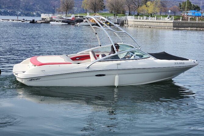 Searay 205 Boat Rental - Key Points
