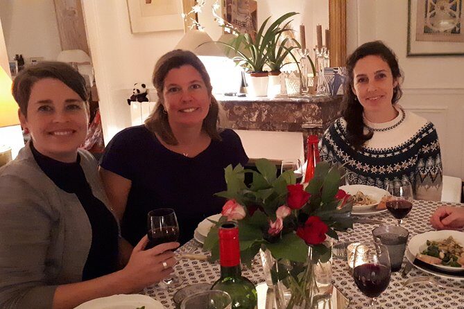 Seasonal French Lunch and Small-group Tour of Montmartre - FAQ