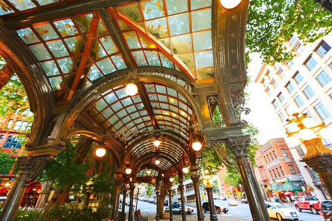 Seattle Downtown Highlights Private Guided Walking Tour - Key Points
