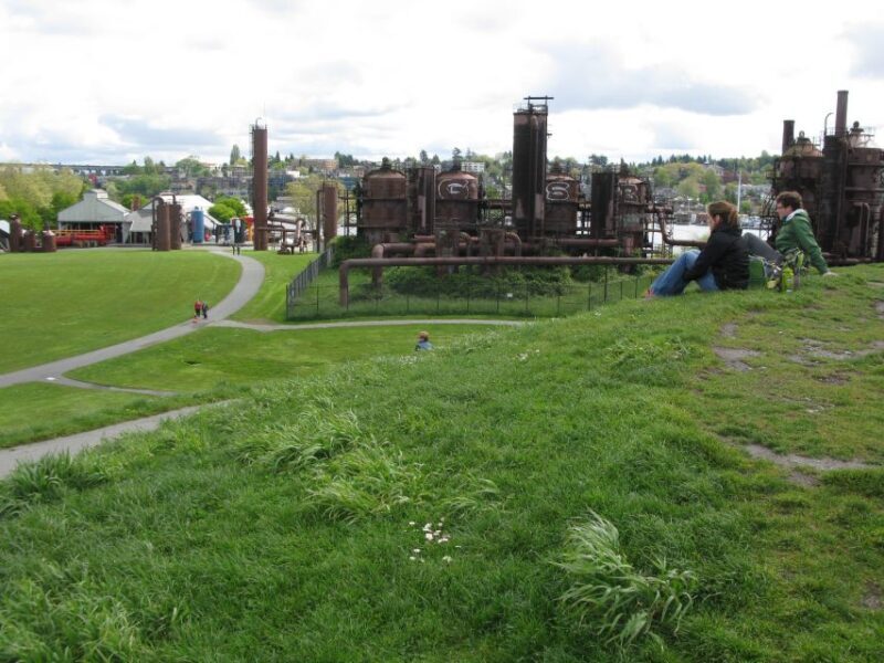 Seattle: Sightseeing Bus Tour with the Ballard Locks - Key Points