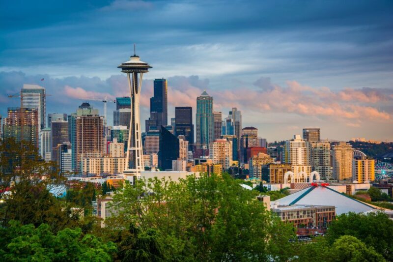 Seattle: Small Group Tour W/Space Needle, Boat & Underground - Key Points