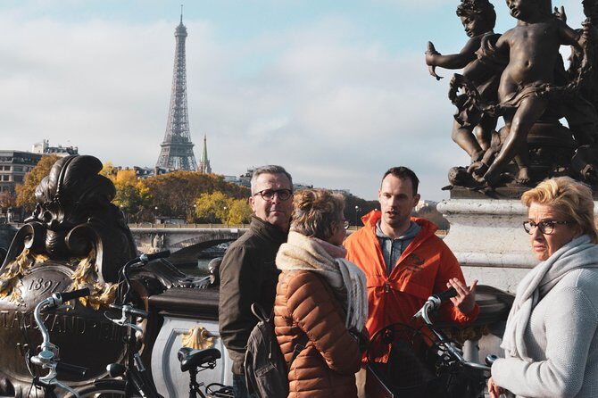 Secret Paris Tour on a dutch bike - Key Points