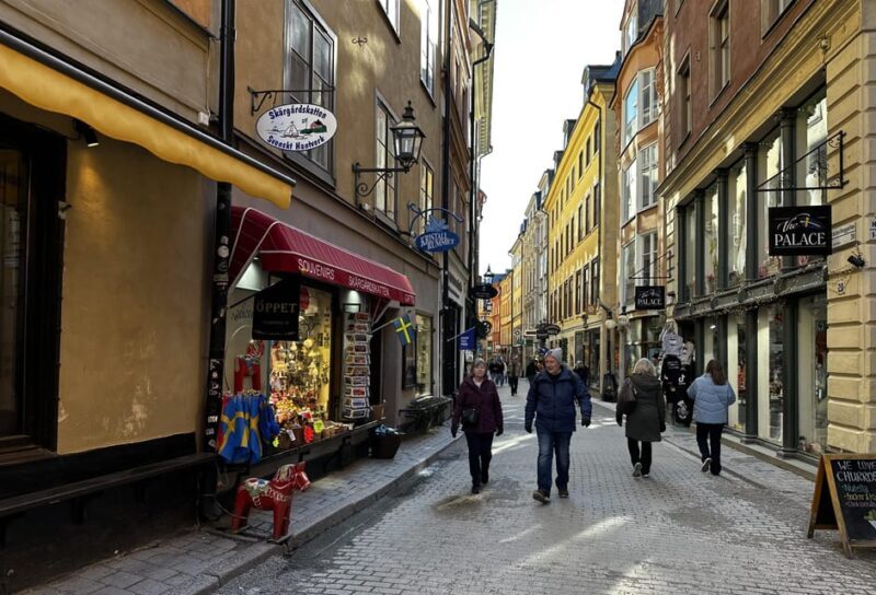 Secret Walking Food Tour Stockholm Old Town - Candy Factory & Sweets: A Delightful Interlude