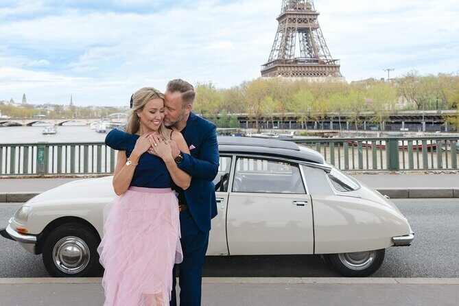Secrets of Paris Tour in a Vintage Open-Top French Car Citroen DS - A Detailed Look at the Secrets of Paris Tour in a Vintage Citroën DS