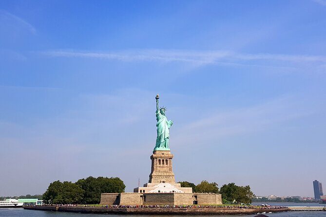 Secrets of the Statue of Liberty and Ellis Island Guided Tour - Key Points