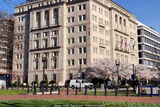 Secrets & Scandals: Washington DC Private Half-Day Walking Tour - Key Points