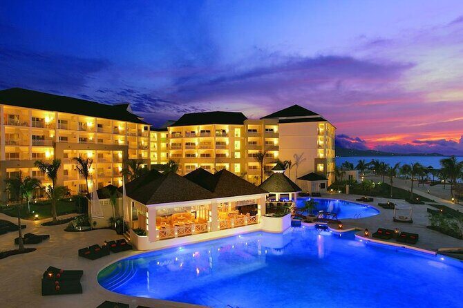 Secrets St. James Private Airport Transfer - Detailed Review of the Secrets St. James Private Airport Transfer