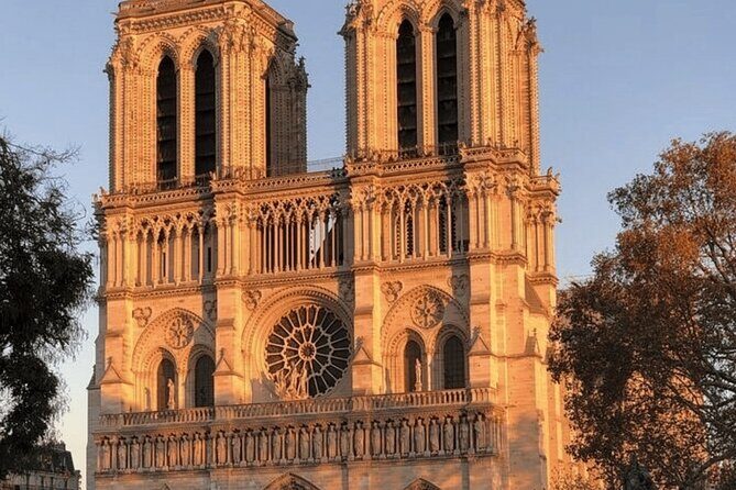 See 15 plus Paris Sights Tour and Fun Perfume Experience - Who Is This Tour Best For?
