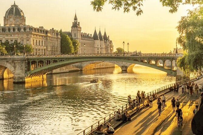 See 15 plus Paris Sights Tour and Fun Perfume Experience - FAQ