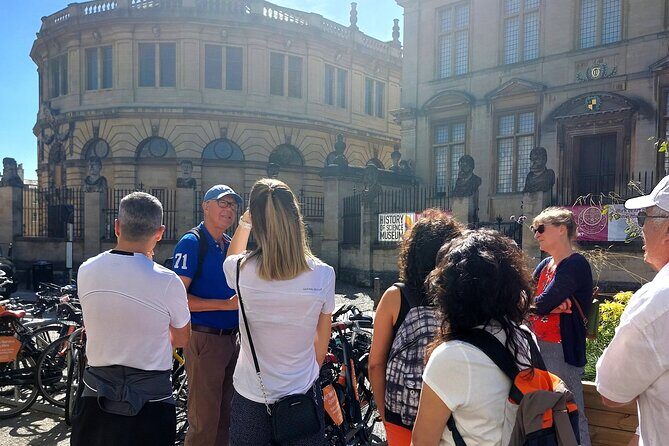See Oxford's top sights in a small group with a local guide - A Deep Dive into the Oxford Walking Tour