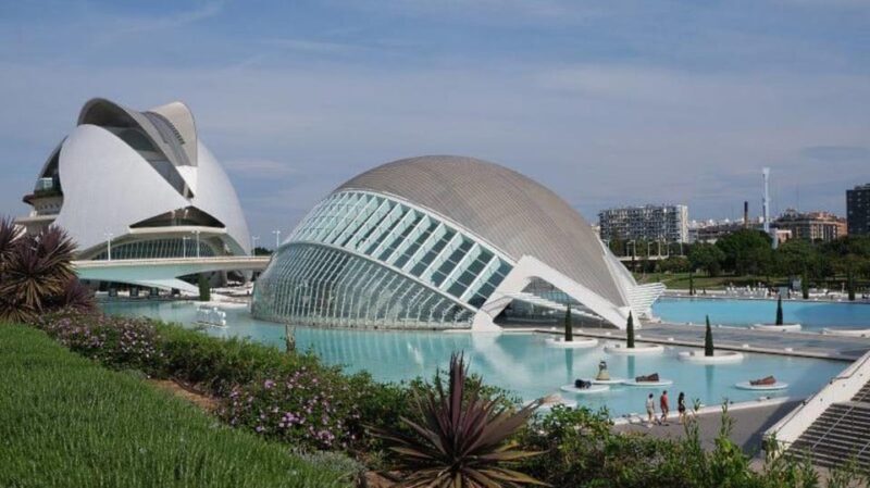 See Port Saplaya + City of Arts and Sciences on a Bike Tour - Why This Tour Works Well