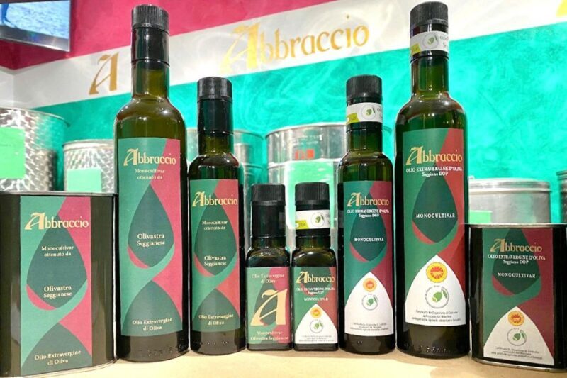 Seggiano: Typical Tuscan Farm Tour with Olive Oil Tasting - Key Points