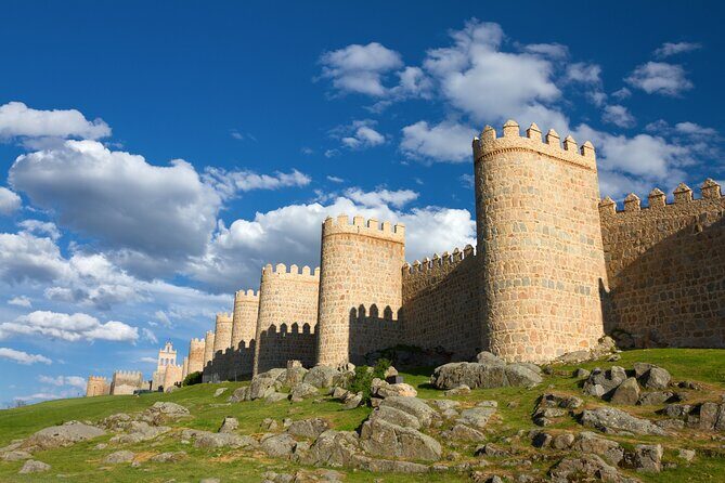 Segovia and Avila Guided Tour and Flamenco Show in Madrid - Authenticity and Insight from Travelers