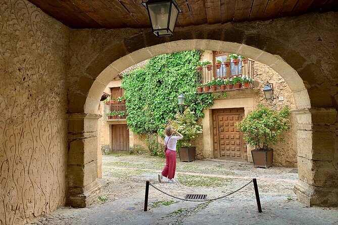 Segovia and Pedraza: from the Roman Empire to Middle Ages from Madrid - A Comprehensive Look at the Tour