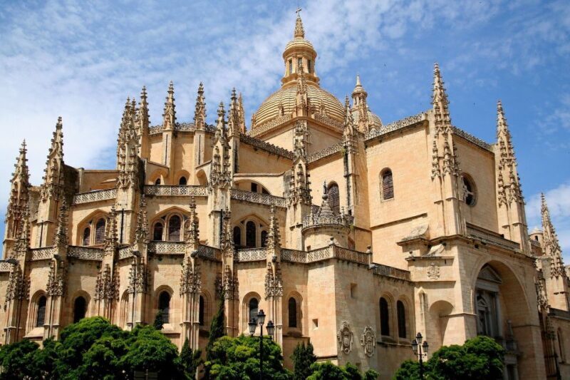 Segovia: Guided Walking Tour with Alcázar Entry - What Could Be Improved?