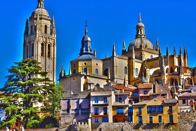 Segovia - Old Town tour including Castle visit - Who Should Consider This Tour?