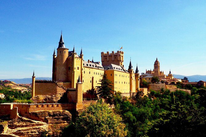Segovia with Winery & Tasting Small Group Tour from Madrid - Experience the Best of Segovia and Spain’s Wine Country in One Day