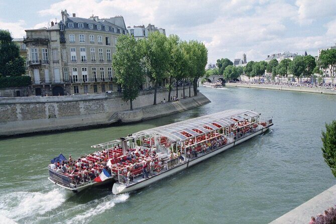 Seine River Cruise with Commentary 1 Hour - A Detailed Look at the Experience