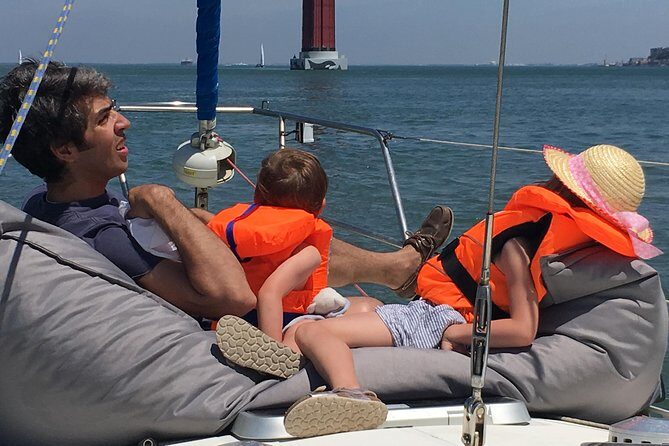 Seixal Sailing Cruise - Lunch in a typical restaurant - Who Should Consider This Tour?