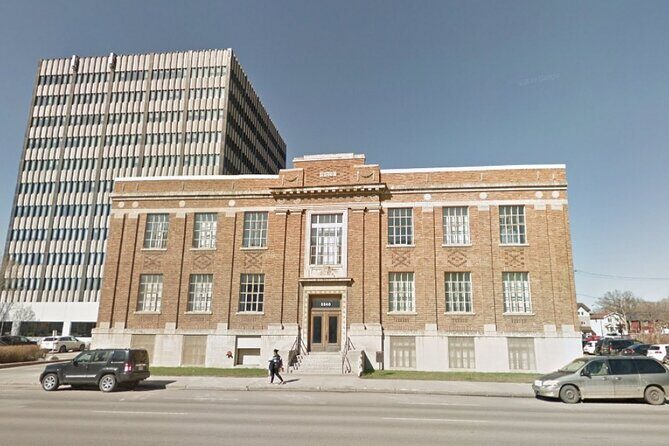 Self Guided Adventure Hunt: Regina The Queen City - Exploring Regina Through a Self-Guided Adventure