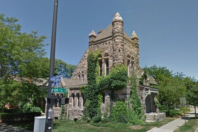 Self-Guided Ann Arbor Scavenger Hunt: Ann Arbor Adventure - A Closer Look at the Ann Arbor Self-Guided Adventure