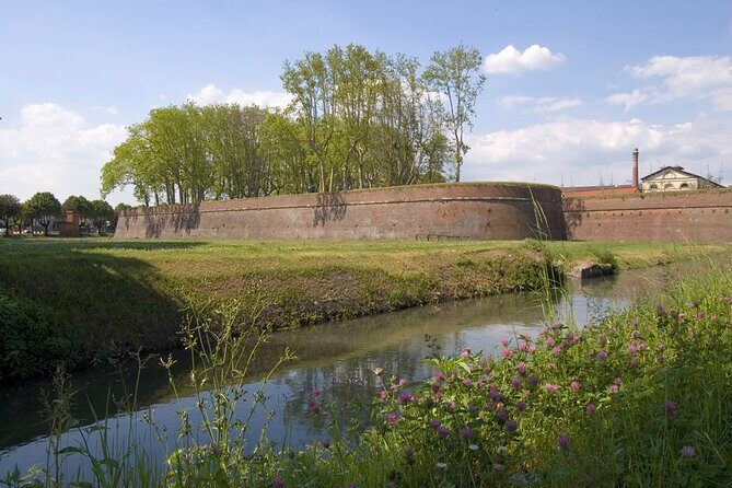 Self guided bike tour in the nature to Villa Reale - Who Should Consider This Tour?