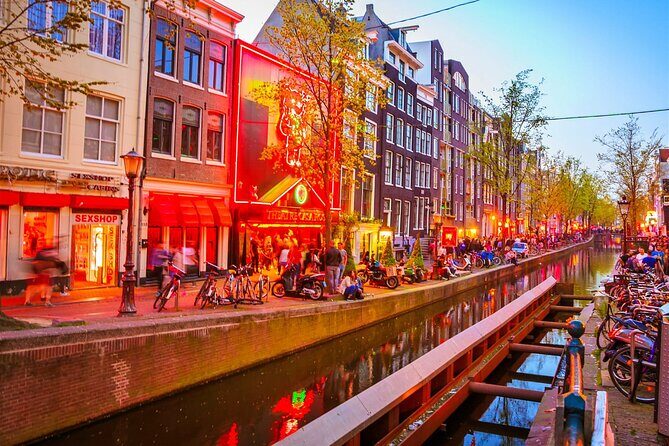 Self-Guided Canals of Amsterdam Photography Tour - An In-Depth Look at the Self-Guided Canals of Amsterdam Photography Tour