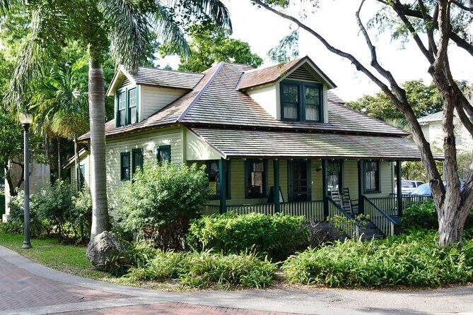 Self-Guided Fort Lauderdale Scavenger Hunt: By The New River - FAQ