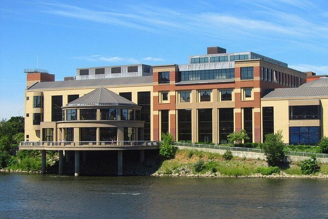 Self-Guided Grand Rapids Scavenger Hunt: Round River City - Key Points