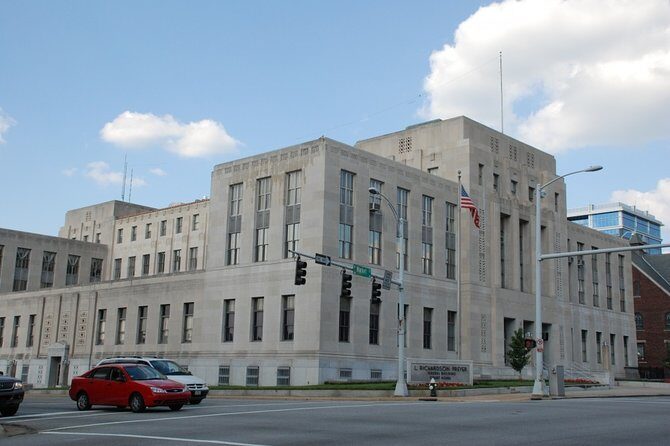 Self-Guided Greensboro Scavenger Hunt: Greensboro's Greatest! - Exploring Greensboro Through a Self-Guided Scavenger Hunt