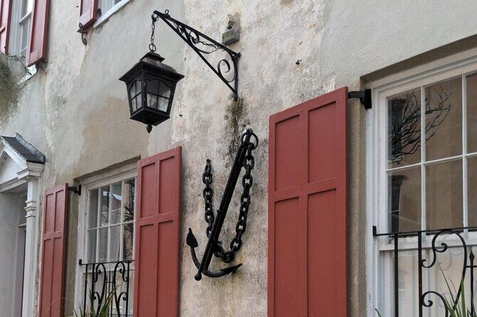 Self Guided Patriot Escape Scavenger Hunt and Free Museum - Key Points