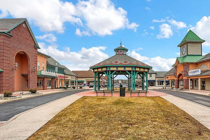 Self-guided Private Shopping Tour to The Outlet at Gettysburg - Who Should Consider This Tour?