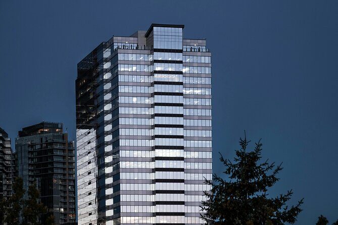 Self-Guided Scavenger Hunt: Beautiful Views of Bellevue - The Pros and Cons