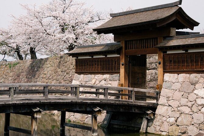 Self-Guided Scavenger Hunt: East Meets West in Nagano! - Key Points