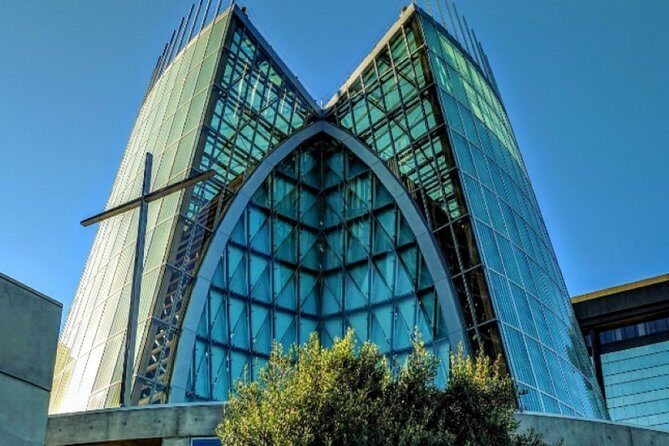 Self-Guided Scavenger Hunt: Oakland Charms - A Detailed Look at This Oakland Adventure