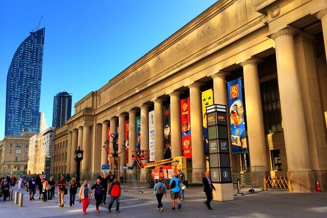 Self-Guided Scavenger Hunt: The Wonders of Old Toronto - Practical Tips for Making the Most of Your Hunt